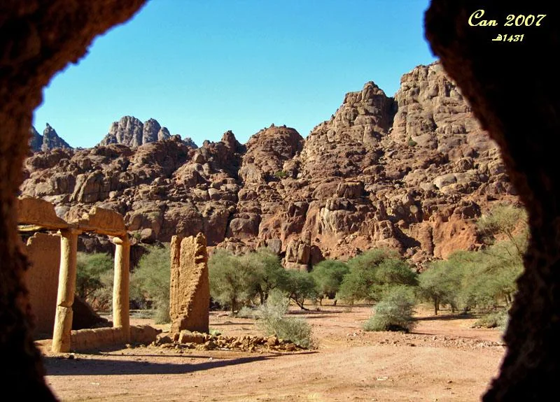 منزل ومسجد تراثي شمال غرب حائل