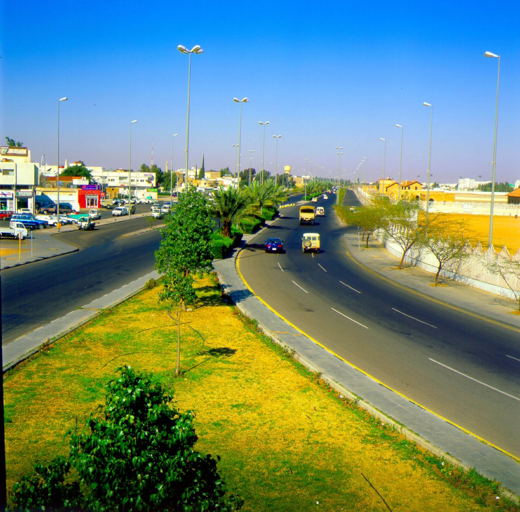 طريق داخل مدينة تبوك
